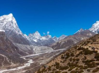 Everest Pinnacle Base