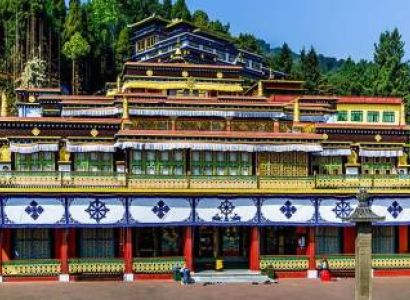 Gangtok 2 nights, Darjeeling 2 nights