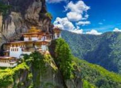 Discover Bhutan - 17 Day Journey From East To West Tour