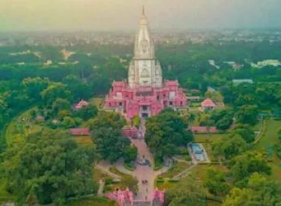 2 Nights 3 Days Uttar Pradesh Tour Package With Varanasi