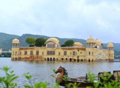 2 Nights - 3 Days Jaipur Tour From Delhi