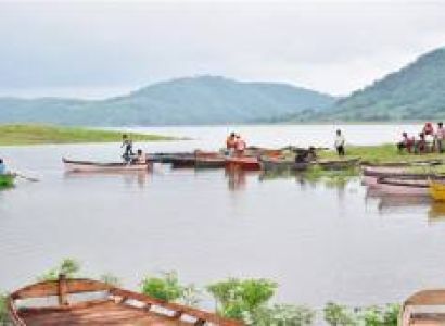 5 DAYS / 4 NIGHTS Kashmir Tour