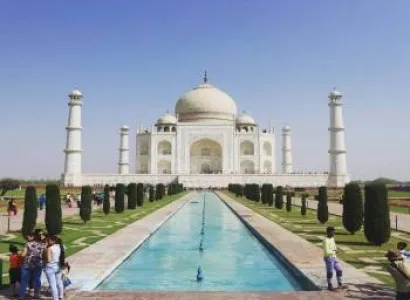 Agra Tour Package 2D - 1N