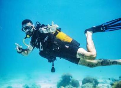 Scubar Diving Zanzibar