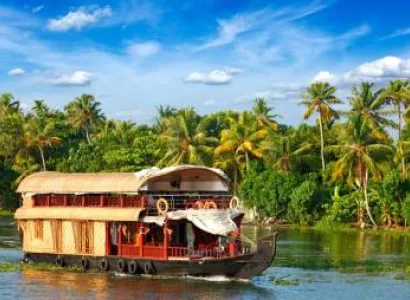 2N Tropical Alleppey - Kumarakom Tour Package