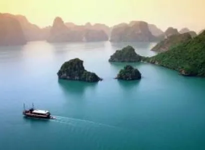 6N Vietnam With Hanoi - Ho Chi Minh - Halong Bay Cruise Tour