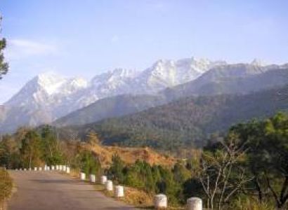 Bir Billing & Palampur Adventure Tour Package by Volvo