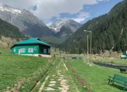 4 Night - 5 Days Kashmir Tour Package