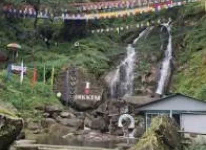 Lachung Tour Packages