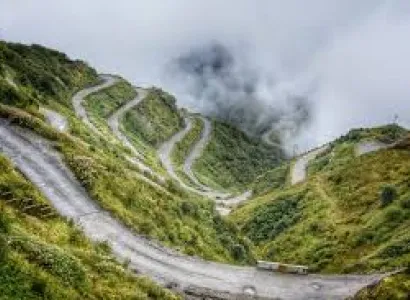 Sillery Gaon Tour Packages