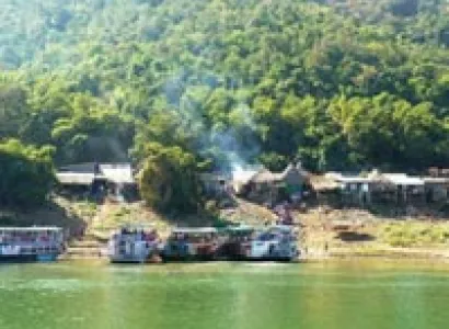 Visakhapatnam-Araku-Borra Caves-Rajamundry-Papikondalu-Vijayawada 5 Days 4 Nights Tour