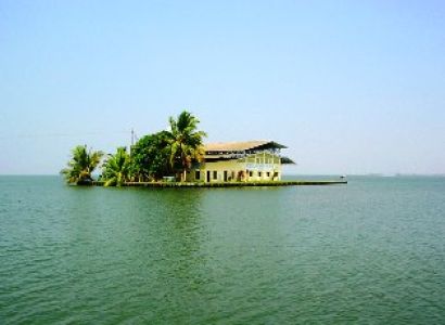 Kerala - Cochin - Munnar - Thekkady - Alleppy : 6 Days - 5 Nights Tour