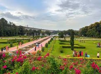 Royal Mysore & Scenic Ooty Tour with Coimbatore