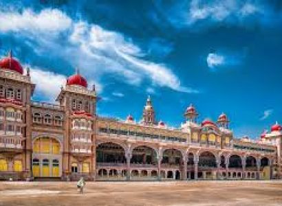 Royal Mysore & Scenic Ooty Tour with Coimbatore